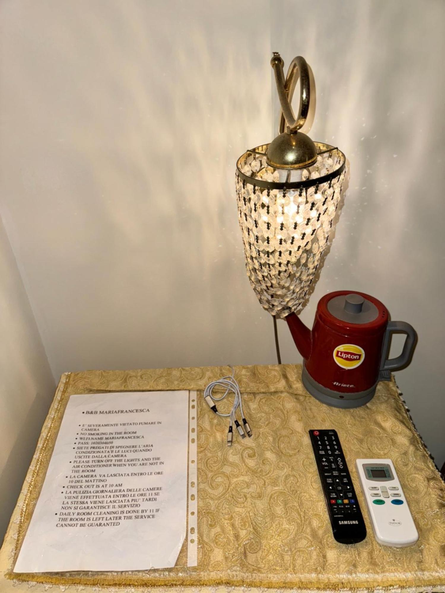 Bed and Breakfast Beb Mariafrancesca Neapol Zewnętrze zdjęcie