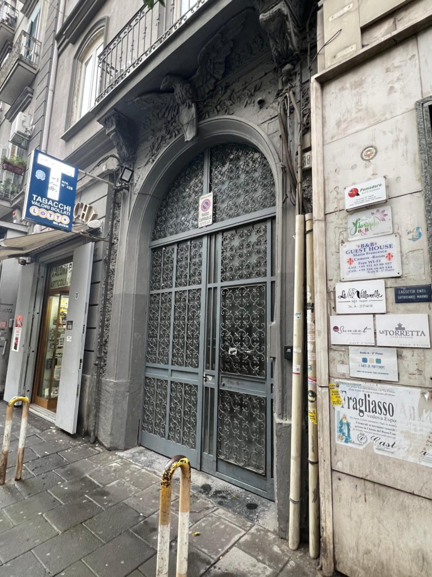 Bed and Breakfast Beb Mariafrancesca Neapol Zewnętrze zdjęcie