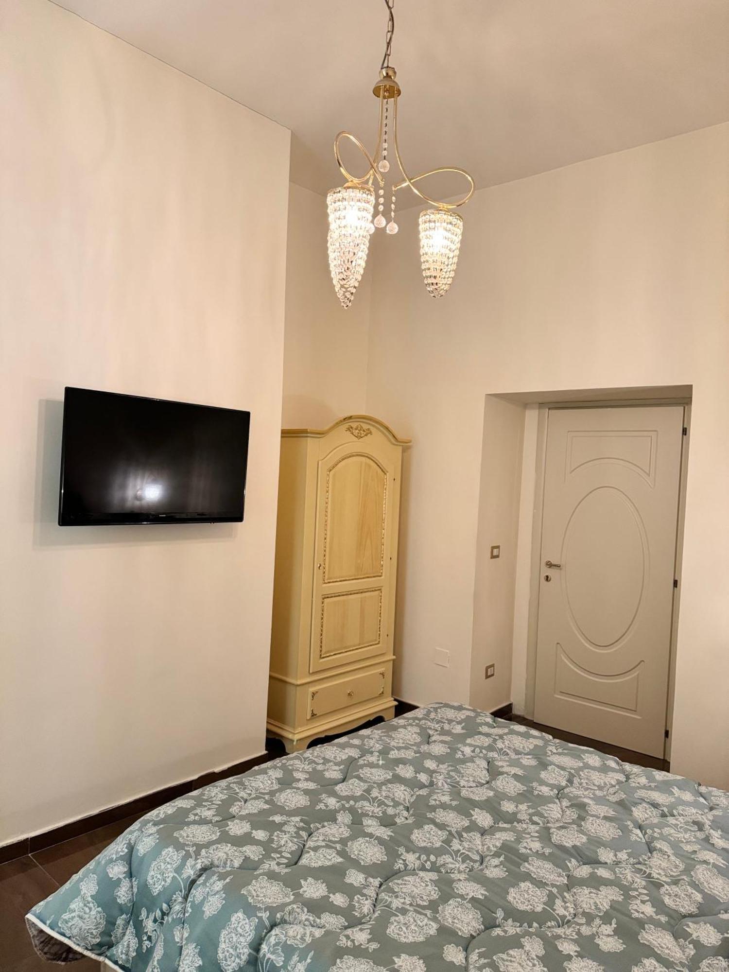 Bed and Breakfast Beb Mariafrancesca Neapol Zewnętrze zdjęcie