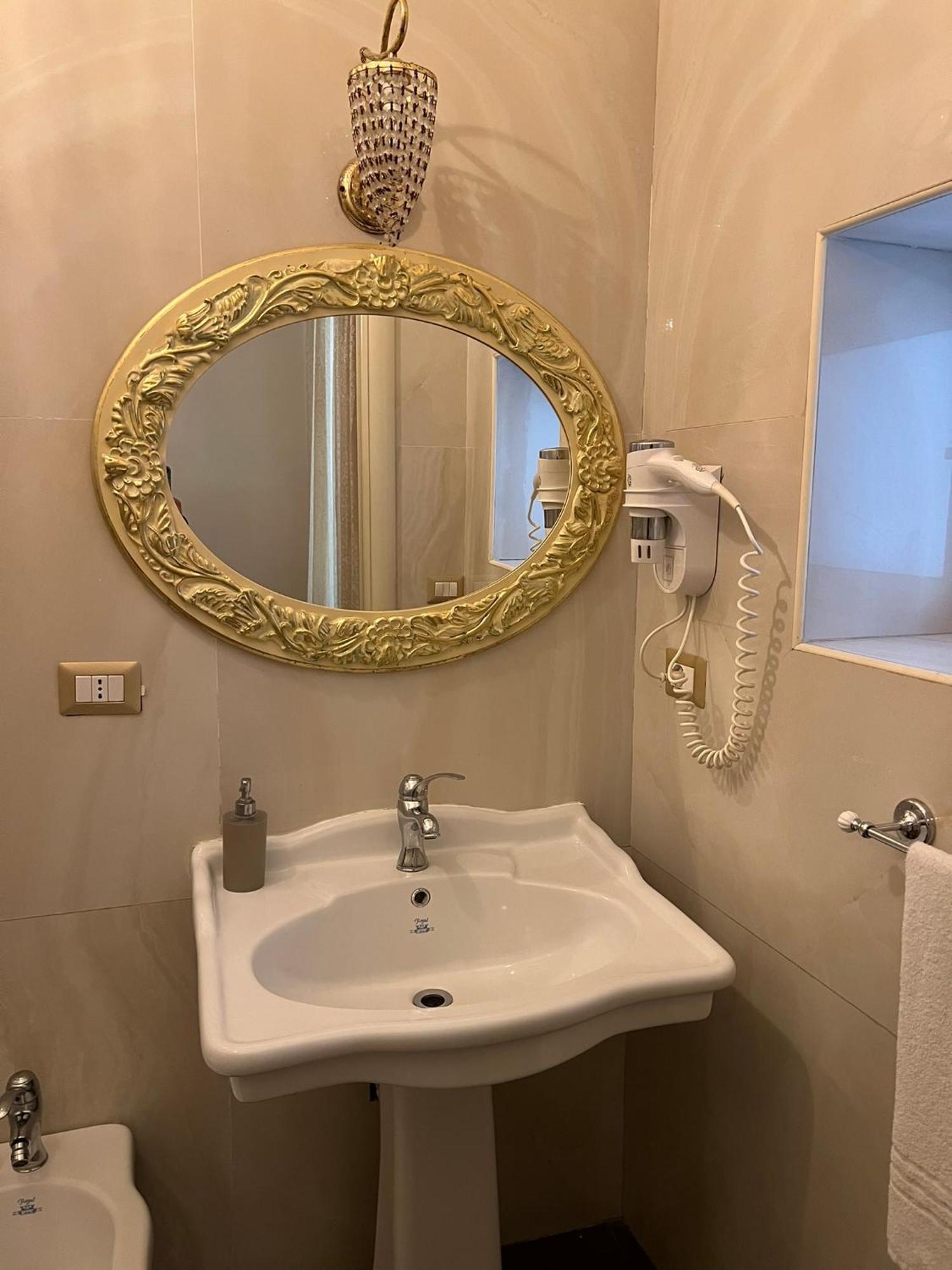 Bed and Breakfast Beb Mariafrancesca Neapol Zewnętrze zdjęcie